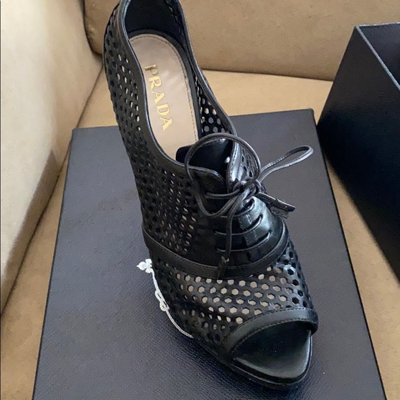 Authentic Prada Peep Toe Heels - Picture 1 of 13